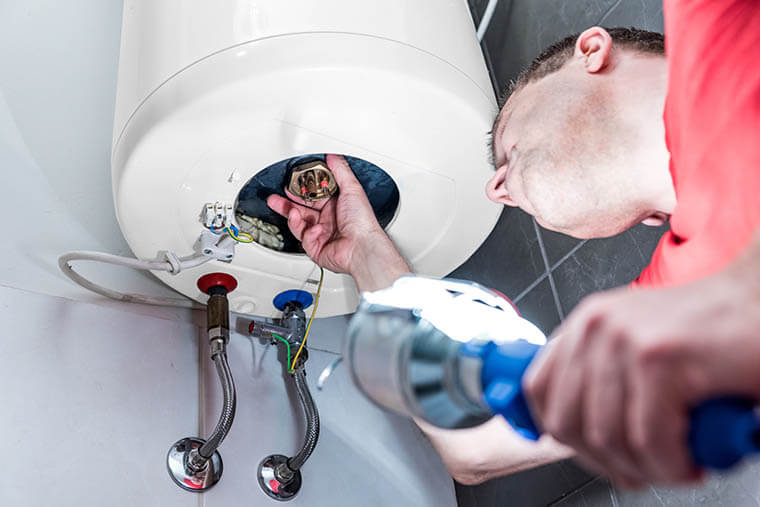 Réparation rapide de ballon d'eau chaude avec SBR Énergie